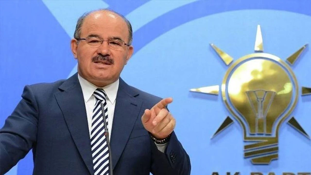 AK Parti kurucusu Hüseyin Çelik: Demokratik değilse beş para etmez o cumhuriyet