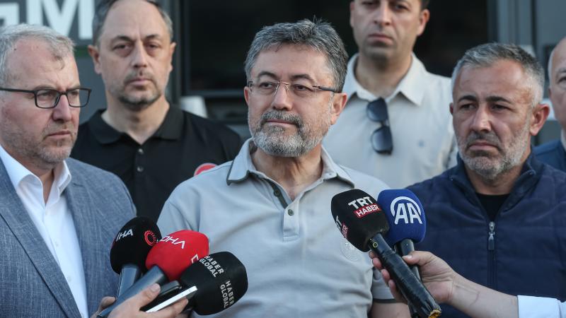 Orman yangınları | Bakan Yumaklı: 8 aktif yangın var, 4 tanesi kısmen kontrol altında