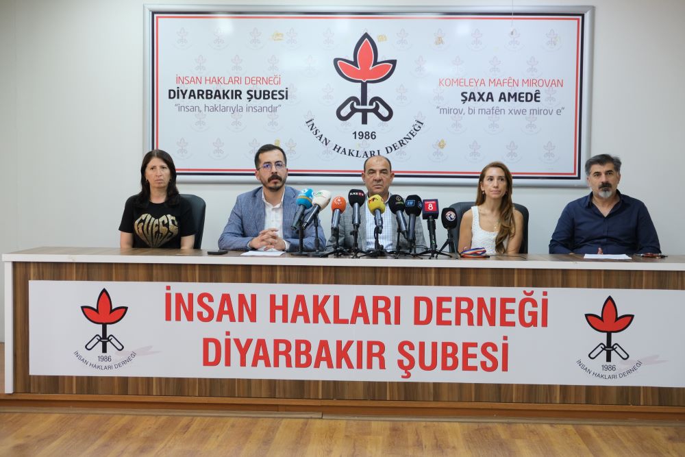 İHD’nin barış sürecine dair konferansın sonuç bildirgesi: ‘Toplumsal barış için yüzleşme şart’