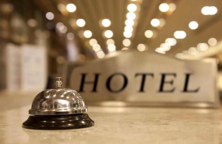 Otel rezervasyonu iptal edilen avukat, açtığı tazminat davasını kazandı