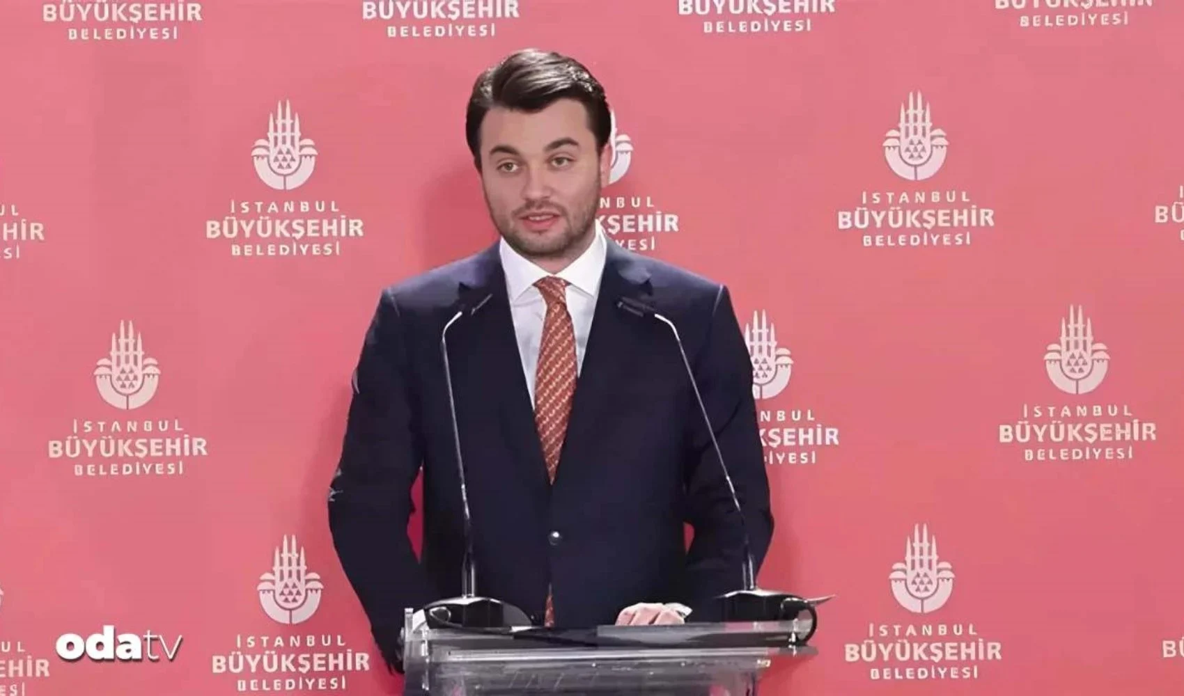 İmamoğlu’nun avukatının tutuklanmasına tepkiler: ‘Savunma hakkı Orta Çağdan beri kimsenin elinden alınamaz’