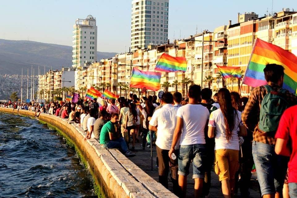 İzmir Valiliği’nden Onur Haftası etkinliklerine 3 günlük yasak