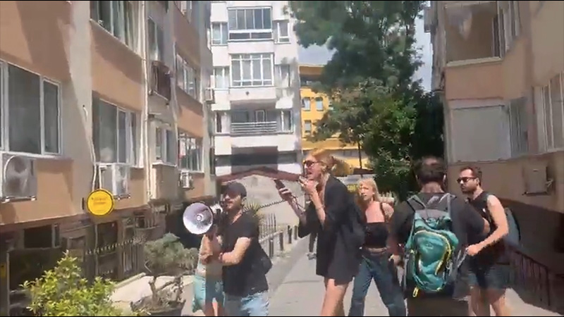 23. İstanbul Onur Yürüyüşü’ne polis müdahalesi: Çok sayıda gözaltı