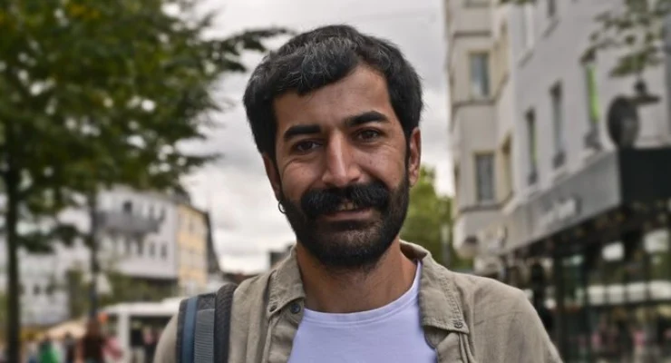 Gazeteci Nedim Türfent hakkında yakalama kararı çıkarıldı