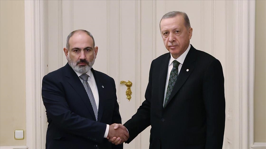 Paşinyan, Erdoğan’la görüşmek üzere Türkiye’ye geliyor