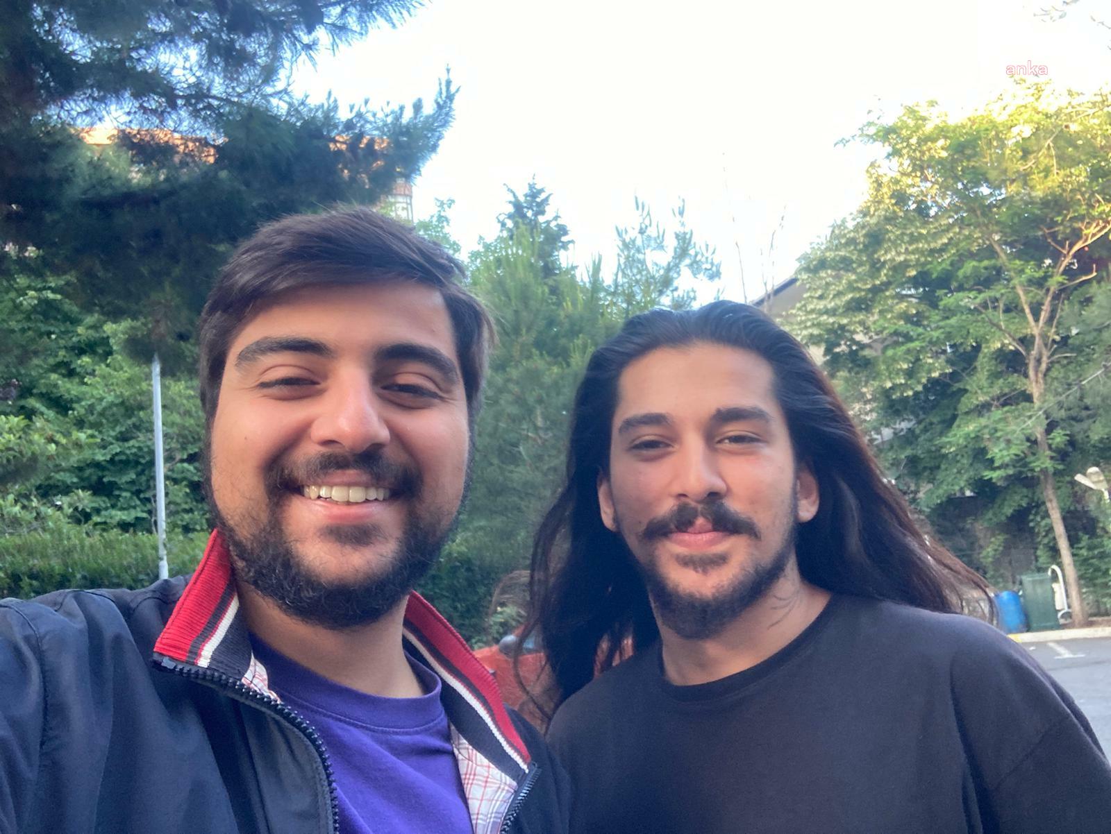 ‘Cumhurbaşkanına hakaret’ suçundan tutuklanan sanatçı Cem Akarsu tahliye edildi