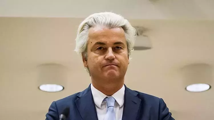 Hollanda’da koalisyon hükümeti düştü