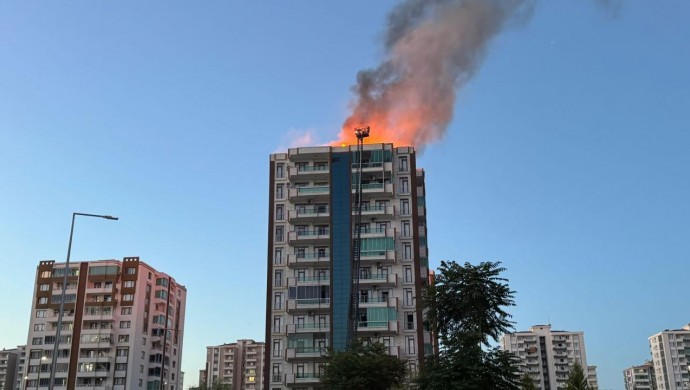 Diyarbakır’daki yangın soruşturmasında 2 kişi daha gözaltına alındı
