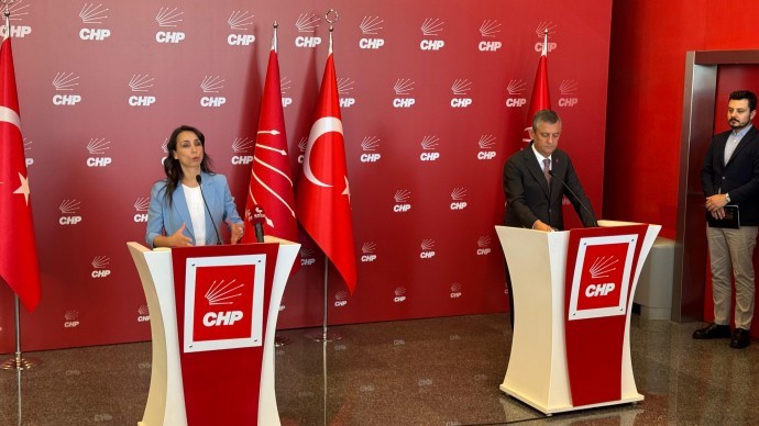 Tülay Hatimoğulları’ndan CHP’ye ziyaret: Operasyonlar barış sürecini baltalıyor
