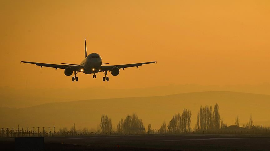 Amsterdam uçağı türbülansa girdi: 25 kişi yaralandı, uçak acil iniş yaptı