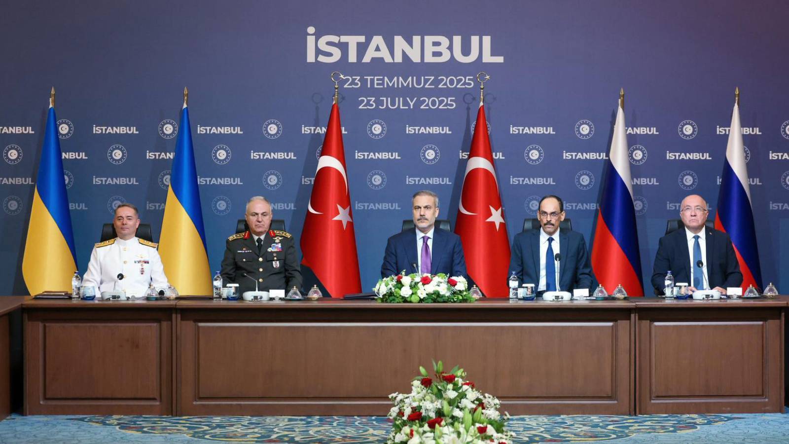 Hakan Fidan: Nihai hedef barışa giden yolu inşa edecek bir ateşkestir