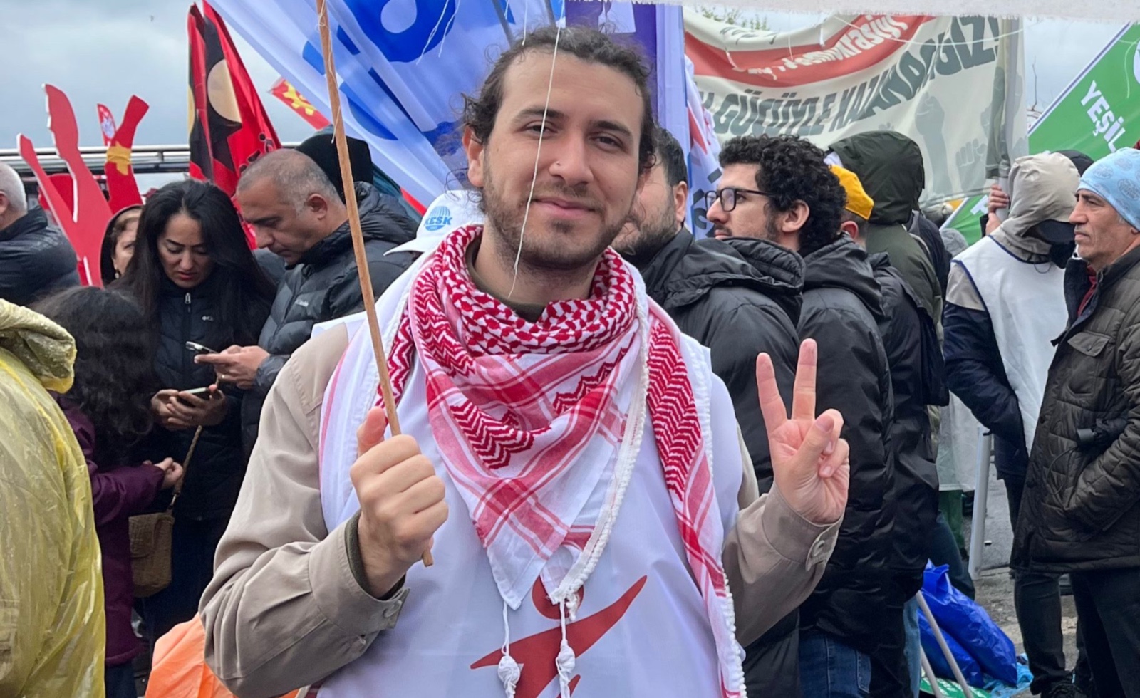 İstanbul Onur Yürüyüşü’nde tutuklanan Doğan Nur tahliye edildi