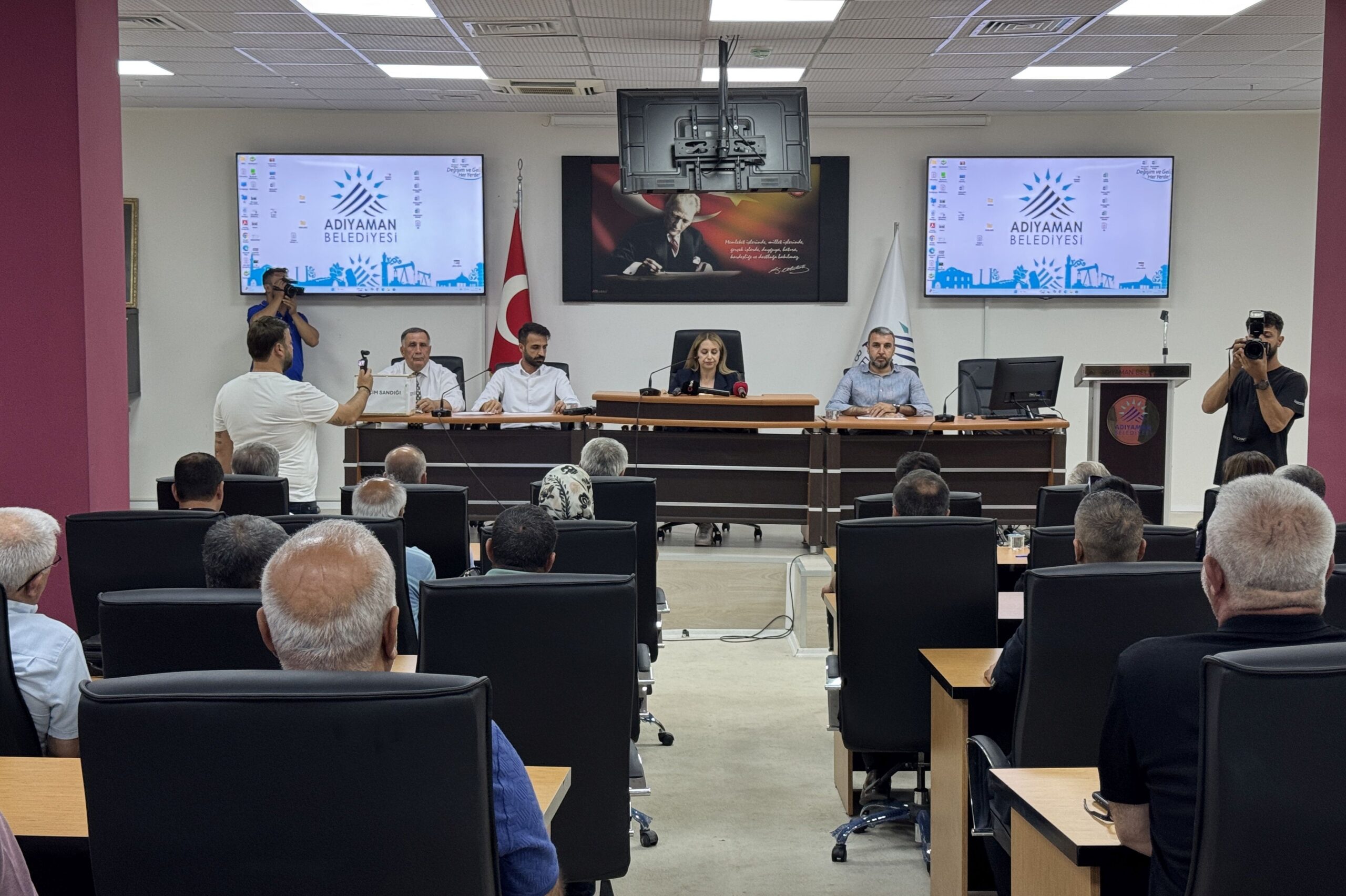 Adıyaman Belediyesi’nde başkanvekili seçimini CHP adayı kazandı