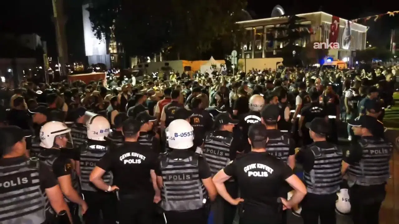 Saraçhane’de gözaltına alınan 34 kişi adliyeye sevk edildi