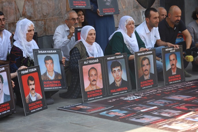 Kayıp yakınlarından adalet talebi | Katledilen 14 köylünün hikayesi
