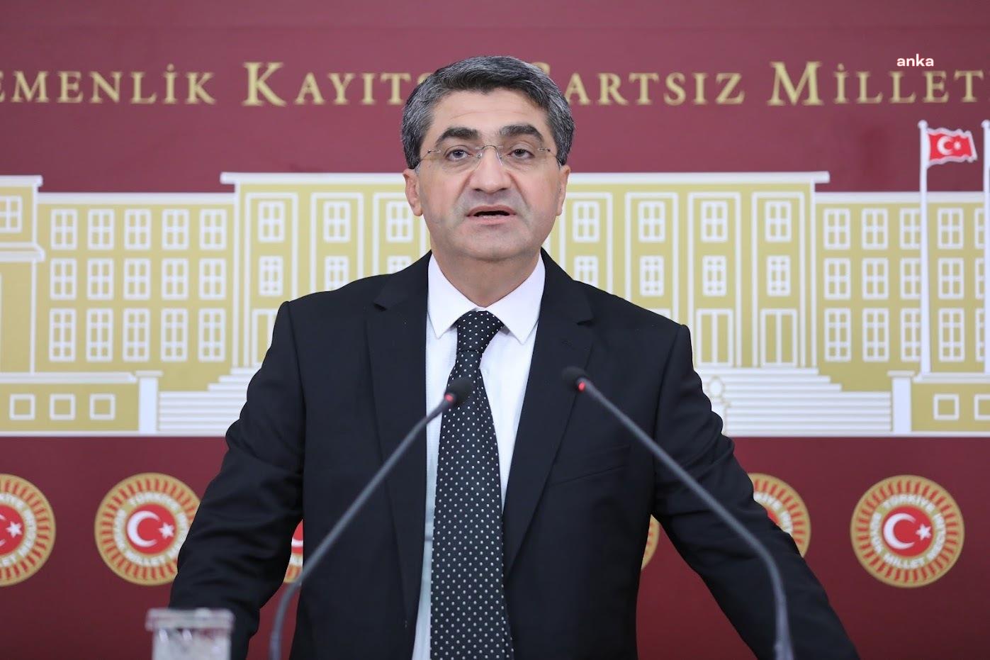 Ekmen: Meclis komisyonu demokratikleşme başlıklarına odaklanmalı