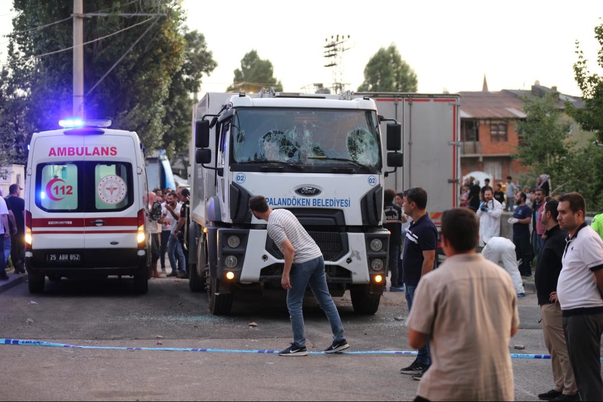 Erzurum’da çöp kamyonunun çarptığı 4 yaşındaki çocuk hayatını kaybetti