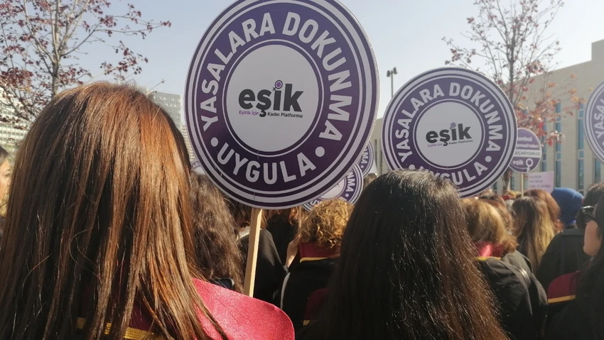 EŞİK kadınlara seslendi: Miras hakkınıza sahip çıkın, yanıltıcı bilgilere inanmayın