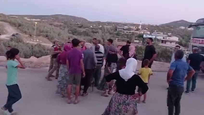 Hatay’da mahkeme kararına rağmen faaliyete başlayan taş ocağına karşı protestoda 6 kişi gözaltına alındı