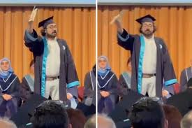 Boğaziçi mezuniyetinde diplomasını yırtan öğrenci gözaltına alındı