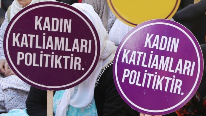 Adana’da bir erkek evli olduğu kadını ve kızını öldürdü