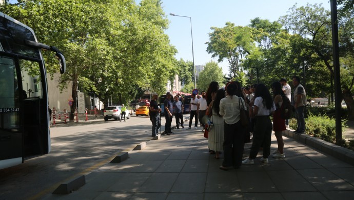 Kadınlar ‘Barış Yürüyüşü’ için Ankara’da