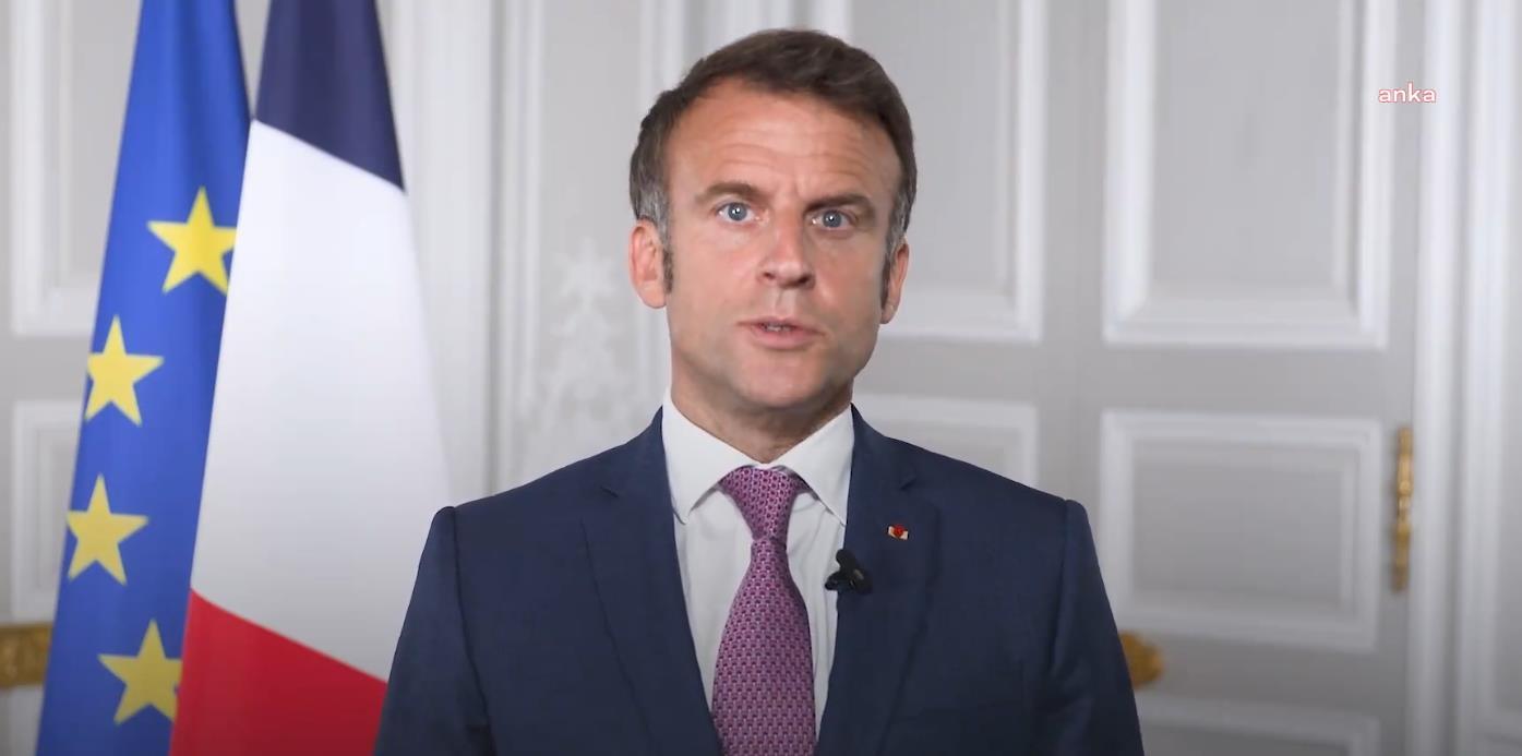 Macron: Kıbrıs meselesiyle ilgili düzenlenen genişletilmiş görüşmeyi memnuniyetle karşılıyorum