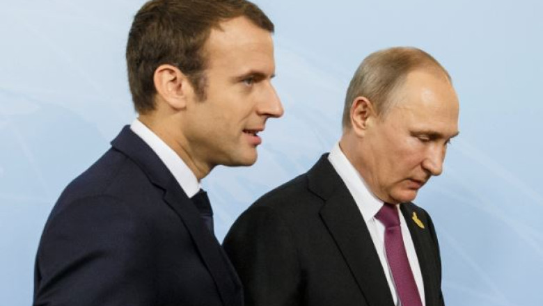 Putin ve Macron 3 yıl sonra ilk kez görüştü