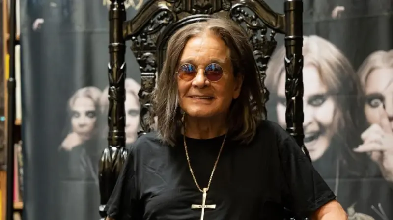 Rock müziğin efsanevi ismi Ozzy Osbourne 76 yaşında hayatını kaybetti