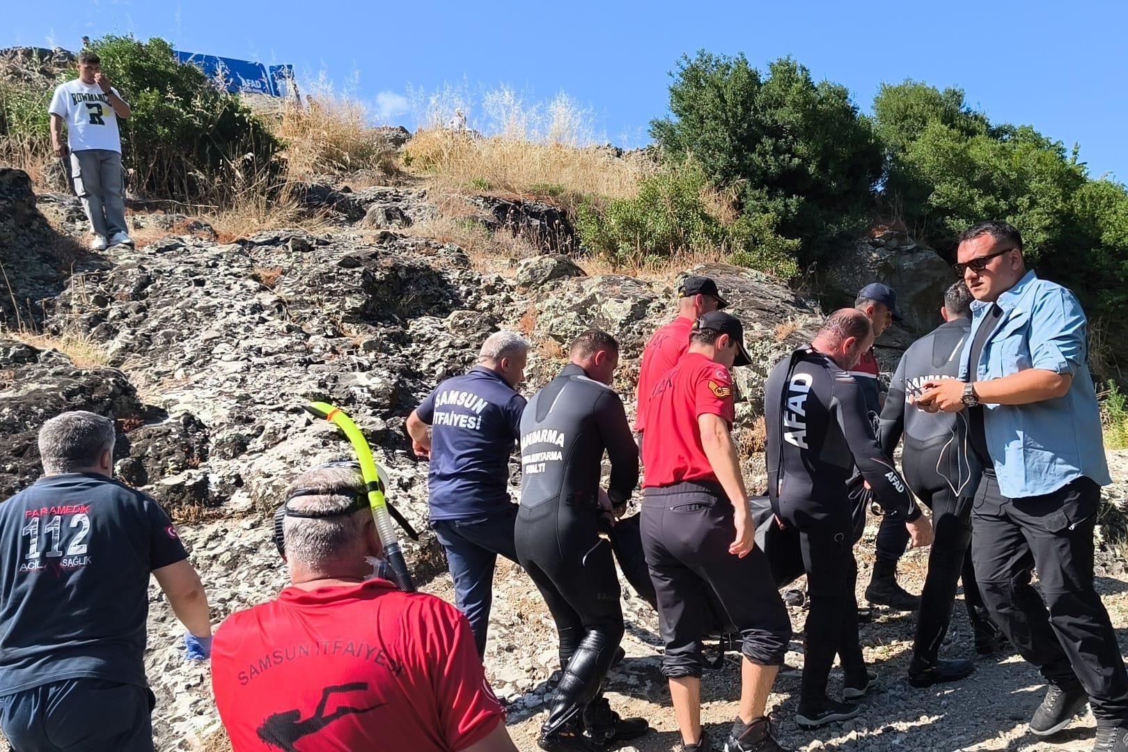 Samsun’da boğulma tehlikesi geçiren 5 gençten 3’ü hayatını kaybetti