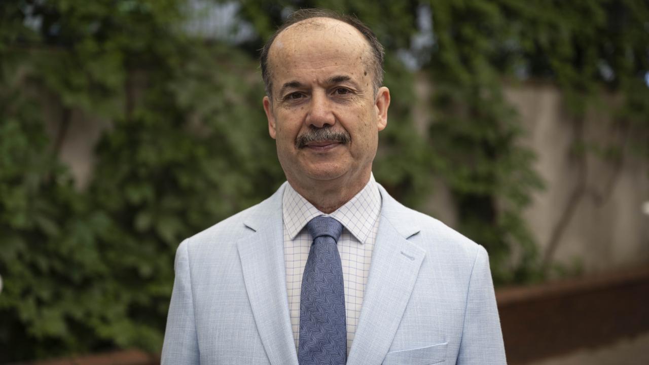 Yunus Emre Enstitüsü’nün eski başkanı Şeref Ateş gözaltına alındı