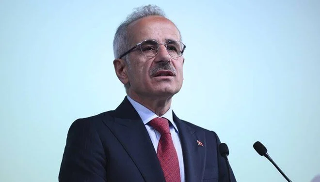Bakan Uraloğlu’ndan Grok açıklaması: Erişim engeli kararı yok, gerekirse yasaklarız