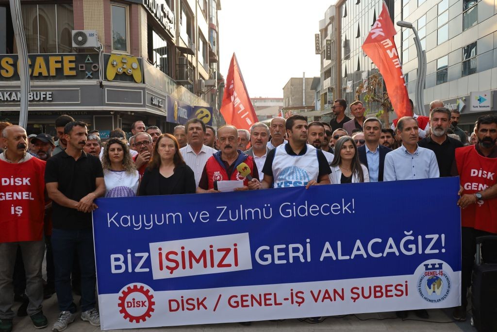 Van’da kayyım tarafından işten çıkarılan işçilerden protesto kararı