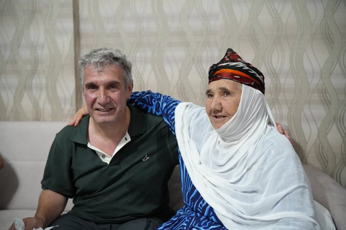 Veysi Aktaş, 31 yıl sonra annesiyle buluştu