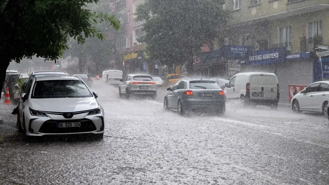 Ankara Valiliği’nden sağanak yağış uyarısı
