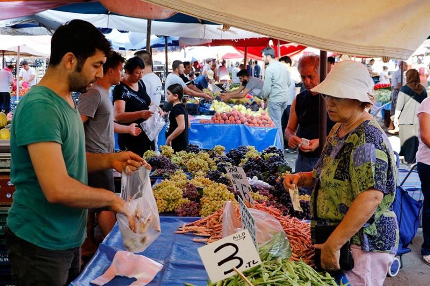 TÜİK: Aylık enflasyon yüzde 2,06 arttı