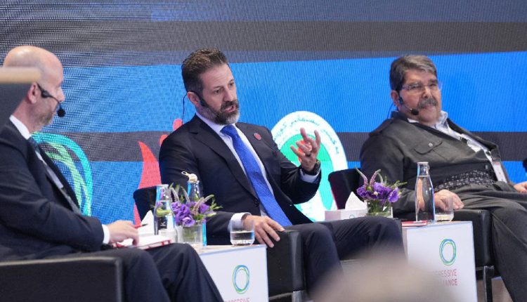 Süleymaniye’deki kongrede Türkiye’deki çözüm süreci gündemde