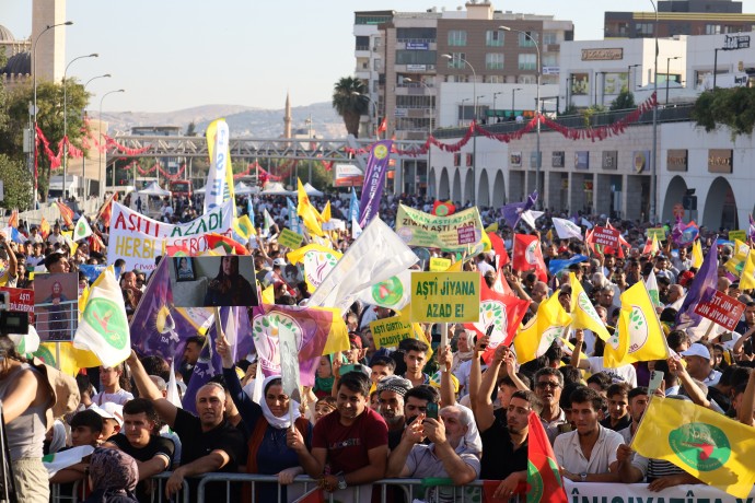 Şanlıurfa’da 1 Eylül mitingi: Binlerce yurttaş alanı doldurdu