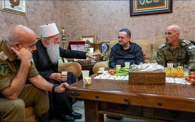 İsrail Savunma Bakanı: Suriye’deki Dürzileri de korumaya devam edeceğiz