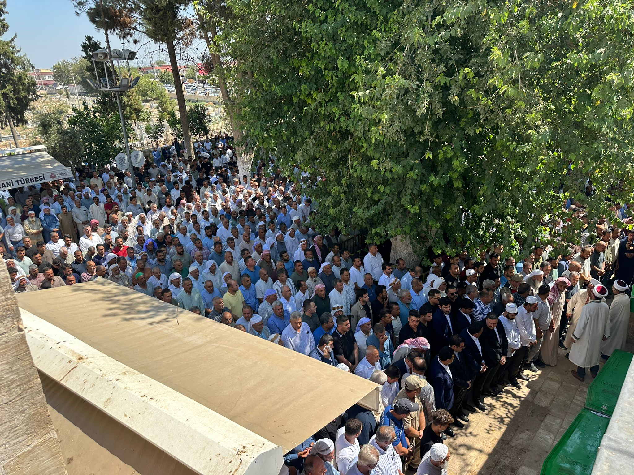 4 tarım işçisi toprağa verildi | Şanlıurfa Valisi Şıldak’a tepki: Bu sizin ayıbınız!