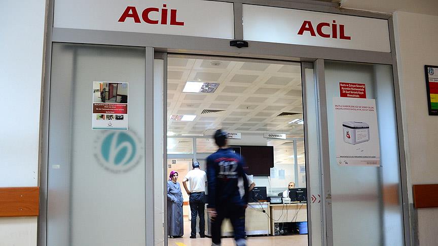 Sağlıkta mesai tartışması: Bakanlıktan ‘mevzuata uygunluk’ vurgusu, hekimlerden ‘dayatma’ tepkisi