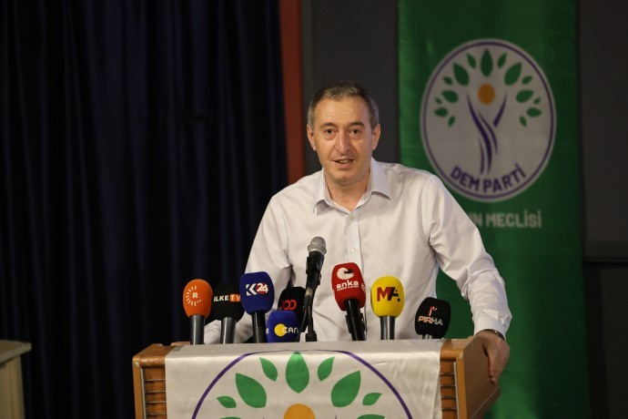 Tuncer Bakırhan: Medya sürece uygun bir dil kullanmıyor