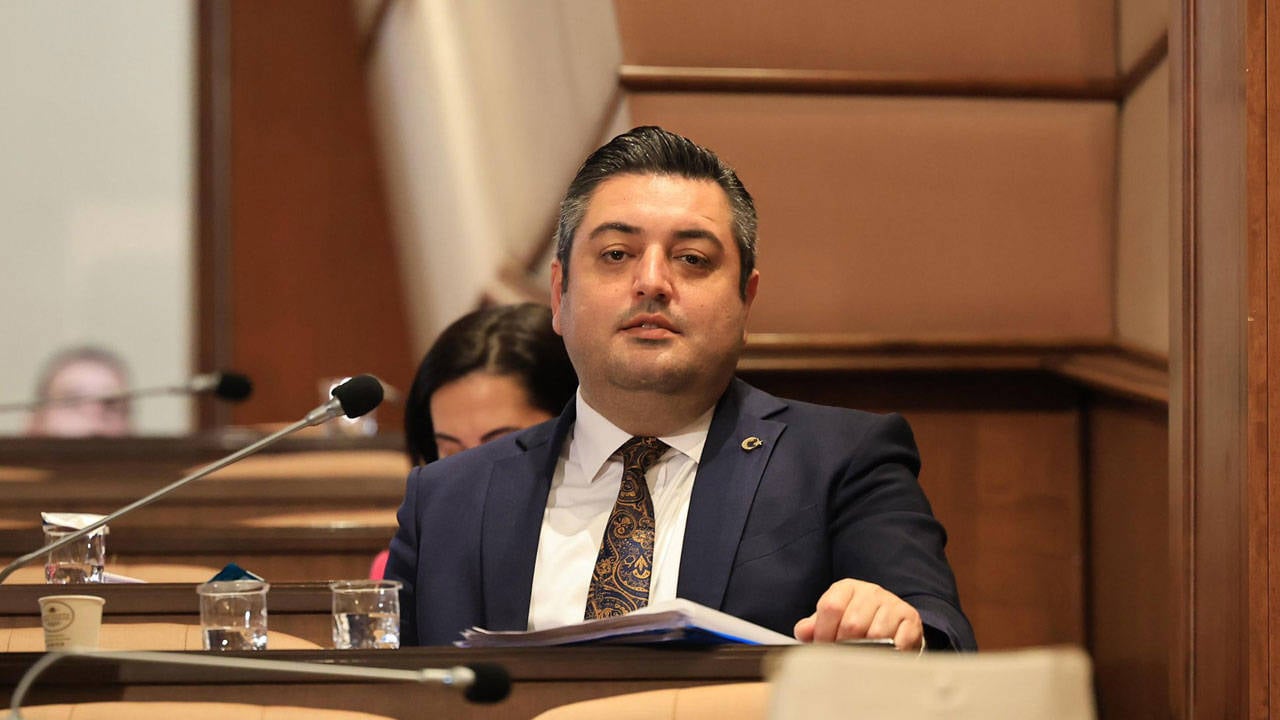CHP’li Beykoz Belediye Meclis Üyesi Burak Korkmaz gözaltına alındı