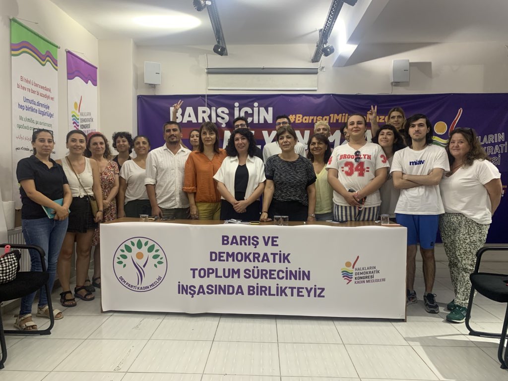 DEM Parti Kadın Meclisi: Barış ve demokratik toplum için LGBTİ+’larla birlikteyiz