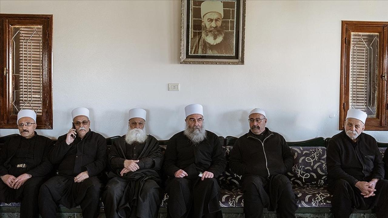 Süveyda’daki Dürzi liderler, Şam yönetimine karşı birleşti