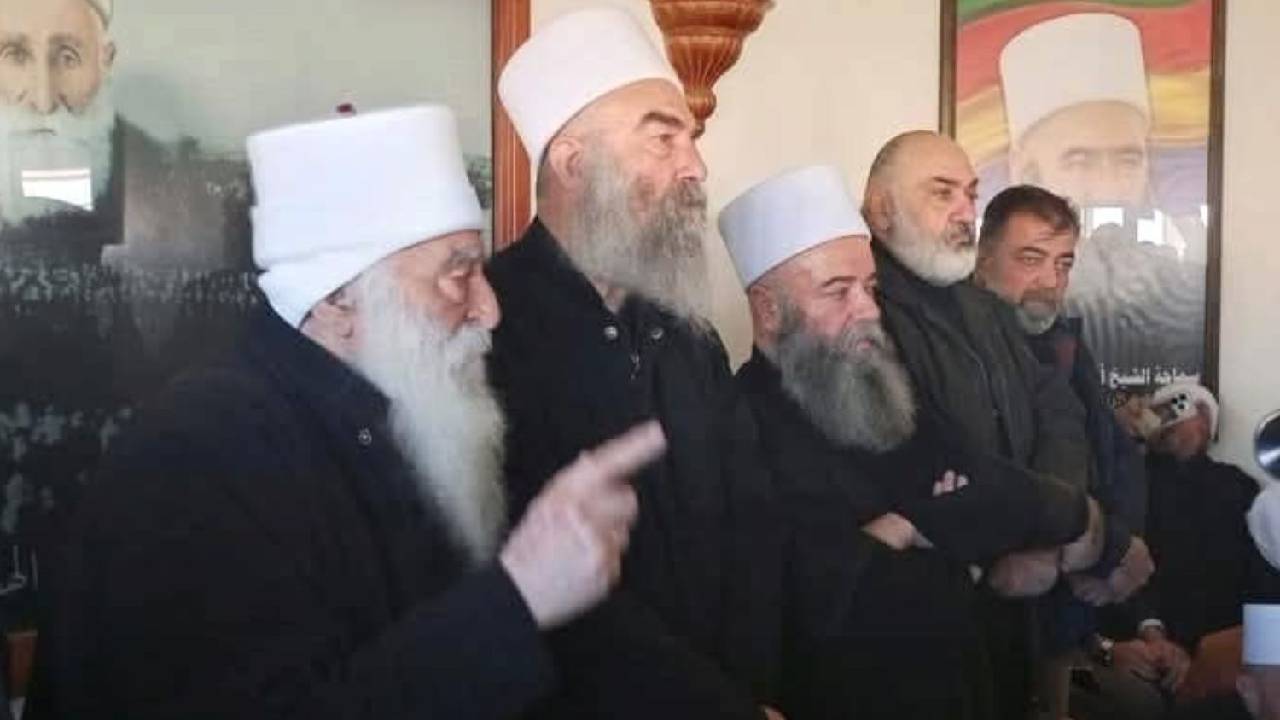 Süveyda’daki Dürzi liderler, Şam yönetimine karşı birleşti