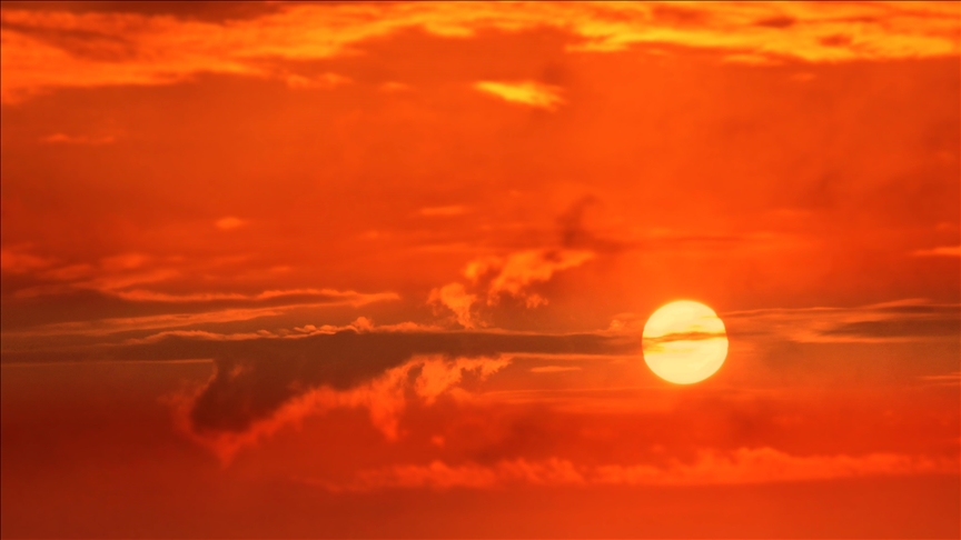 Meteoroloji’den sıcak hava ve kuvvetli rüzgar uyarısı