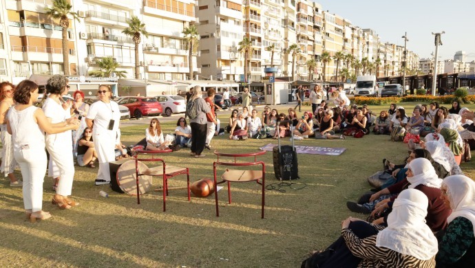 İzmir’de Barışa İhtiyacım Var Kadın İnisiyatifi kuruldu