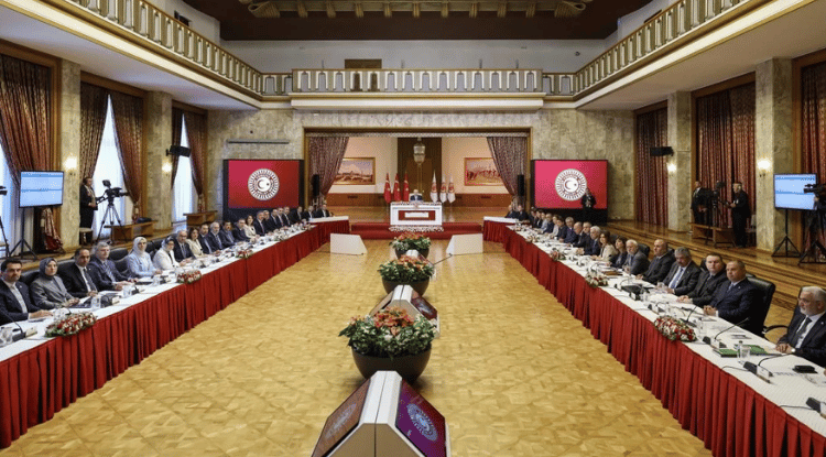 Meclis komisyonunun adı belirlendi: Milli Dayanışma, Kardeşlik ve Demokrasi Komisyonu