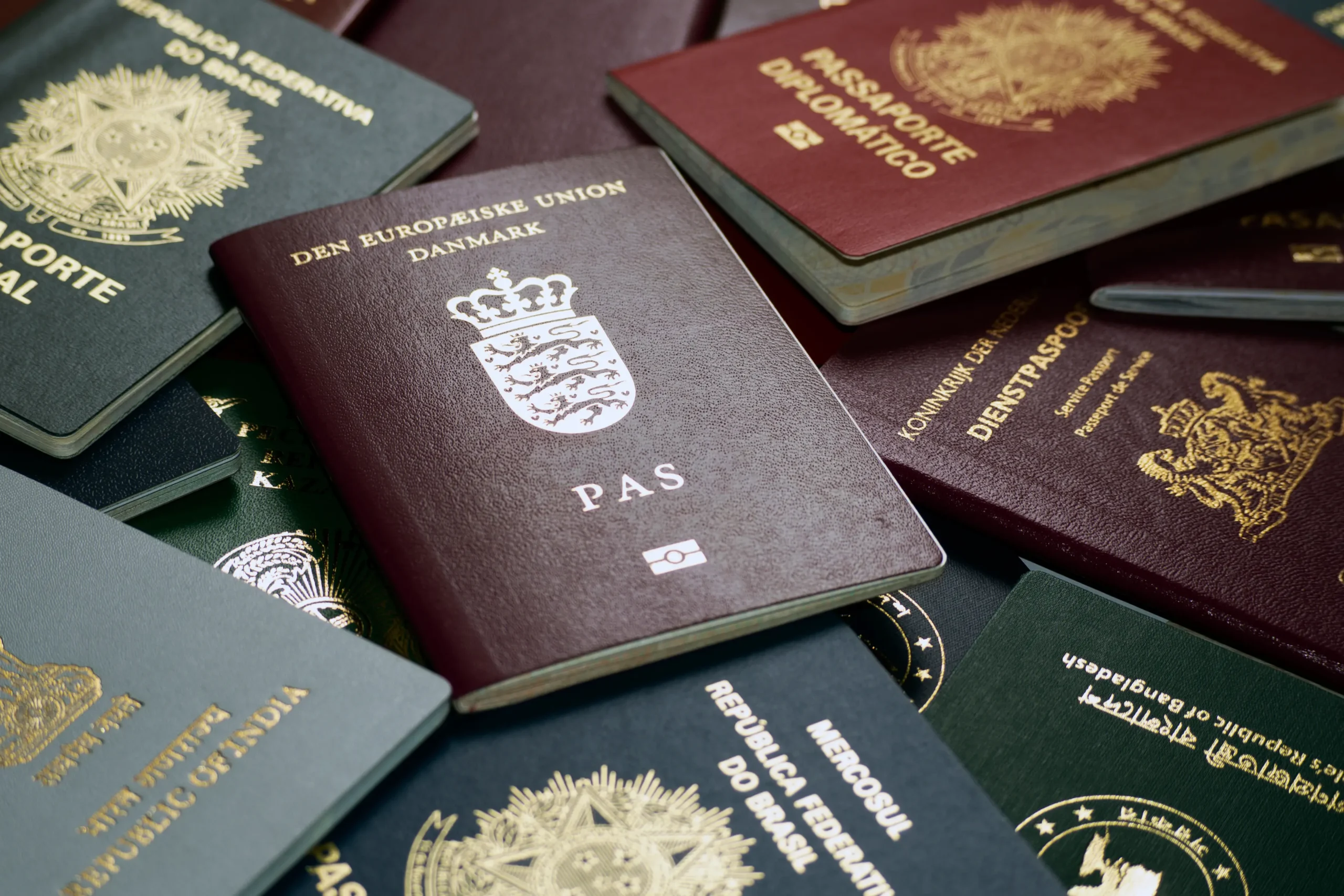 ‘Sahte pasaportla üniversite kaydı’ iddiası: Yüzlerce öğrenci tıp ve hukuk fakültelerine girdi